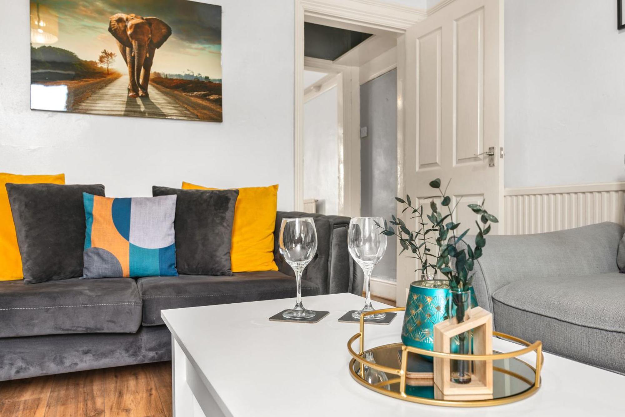 Hilltop Place Suites Near Meadowhall Σέφιλντ Εξωτερικό φωτογραφία